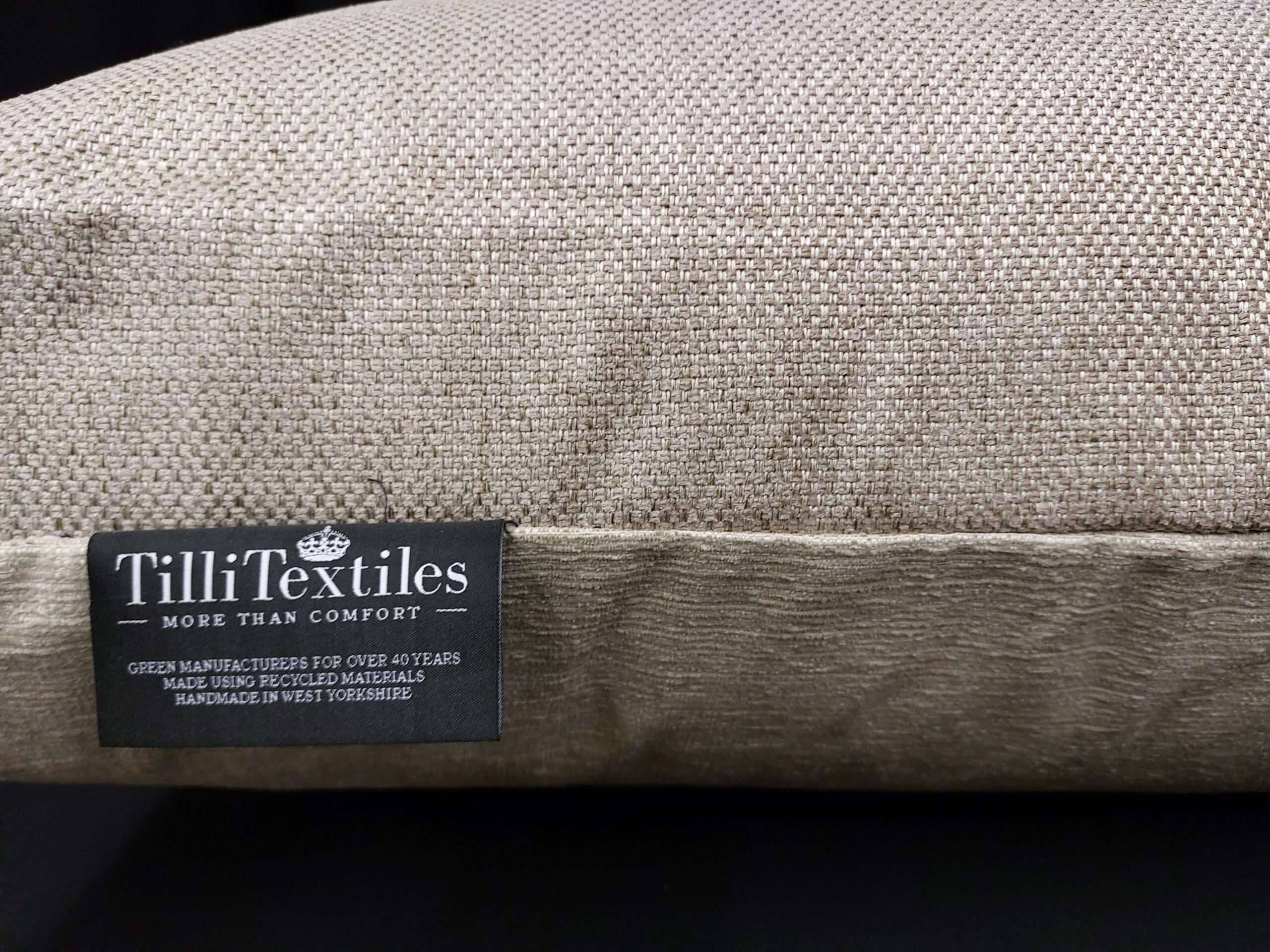 *NEW* Extra Large Brown Beige Hessian Deluxe Pet Cushion - Image 3